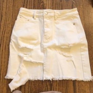 White denim skirt